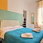 Oda ve Kahvaltı Onda Su Onda La Spezia